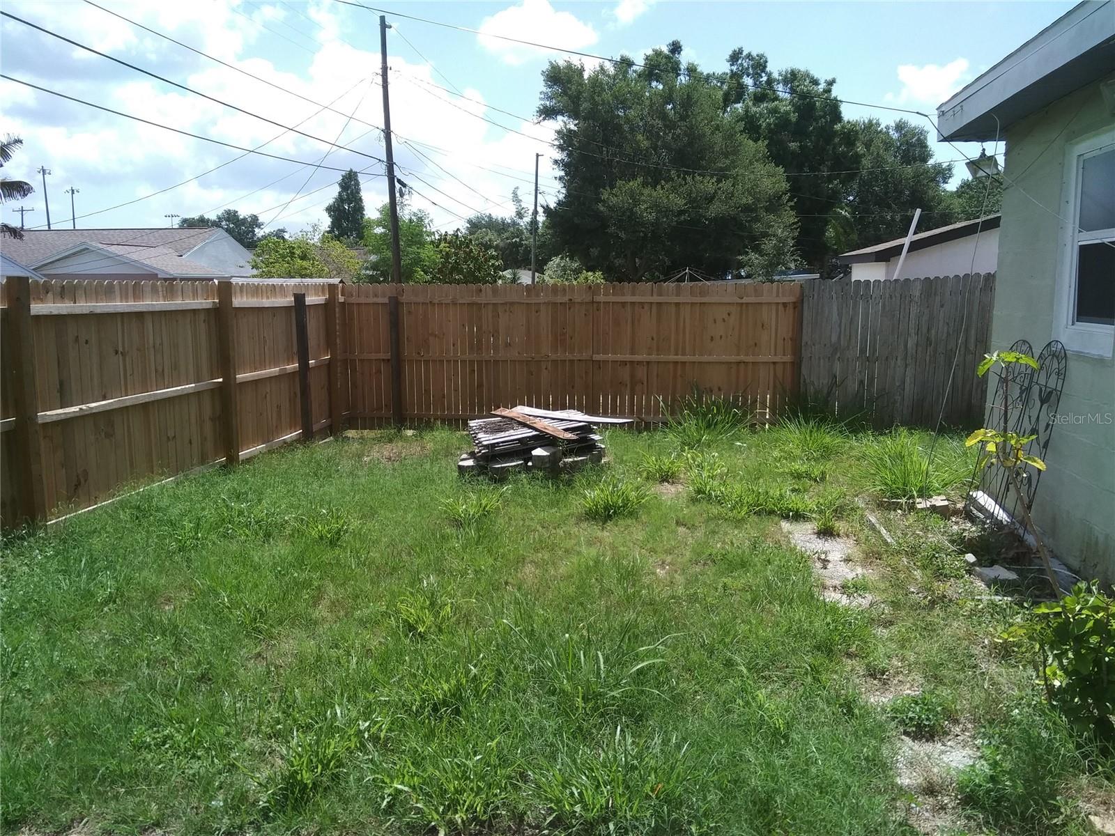 Image 22 of 23 For 1821 12th Avenue N