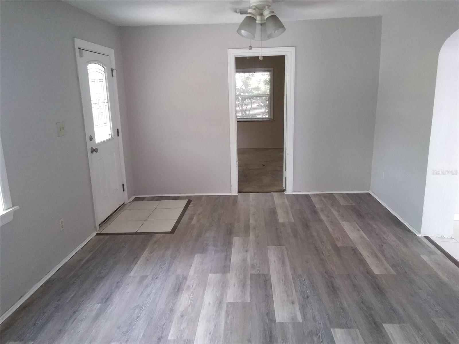 Image 3 of 23 For 1821 12th Avenue N
