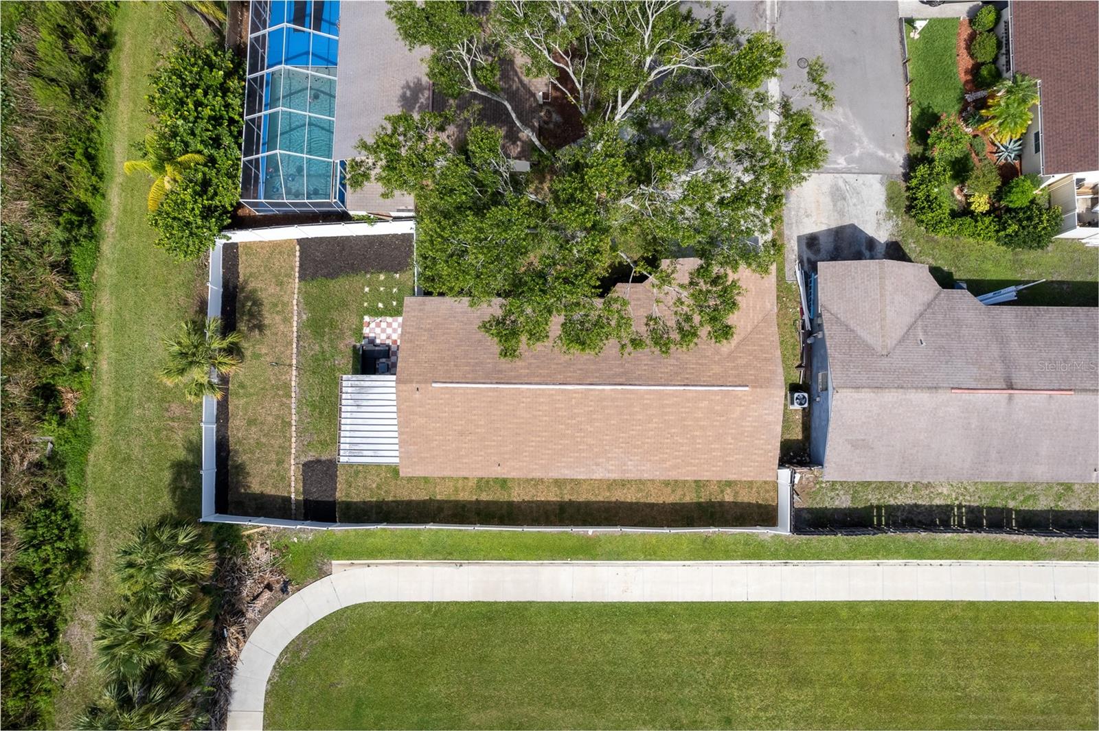 Image 7 of 32 For 10202 Bellhurst Court
