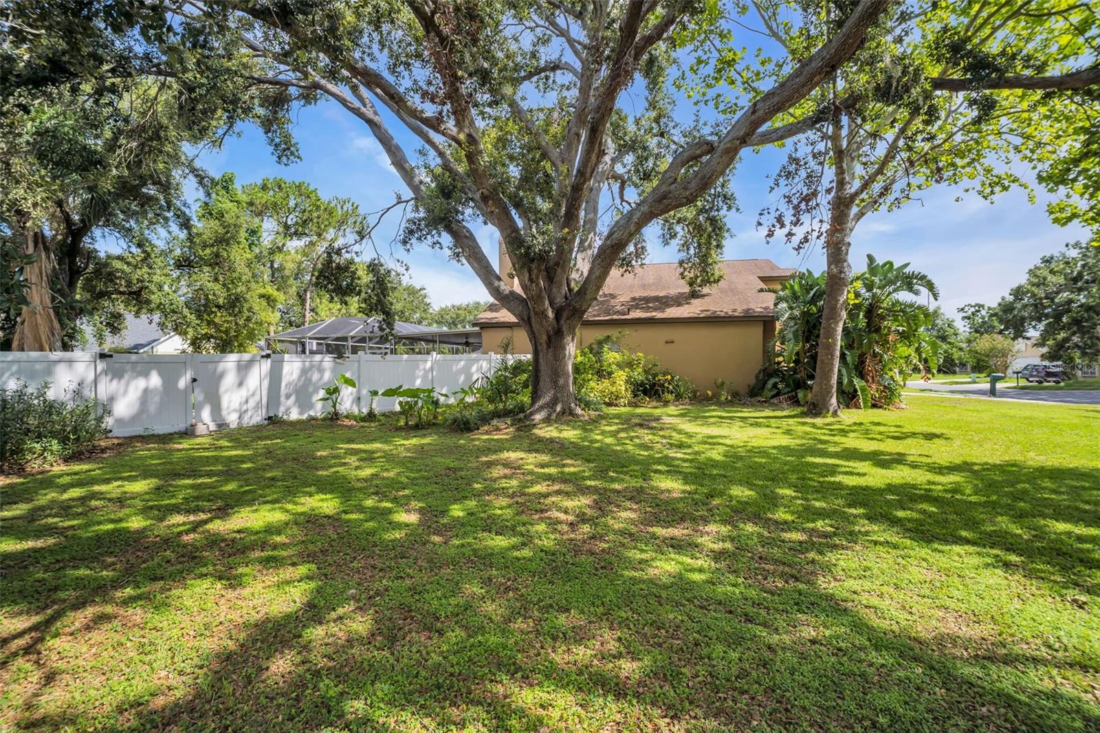 Image 2 of 49 For 1715 Larabie Court