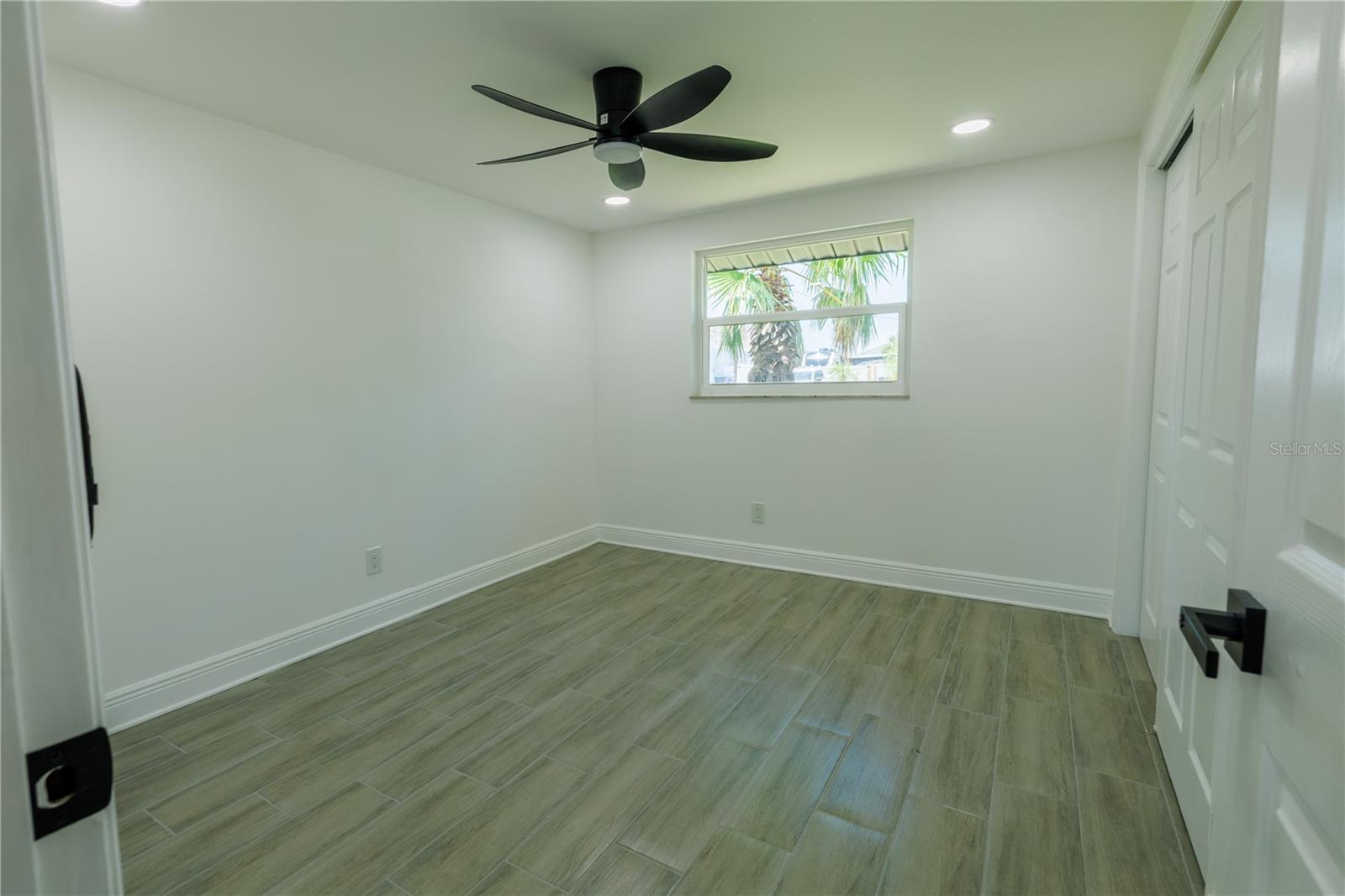 Image 16 of 29 For 621 Gran Kaymen Way
