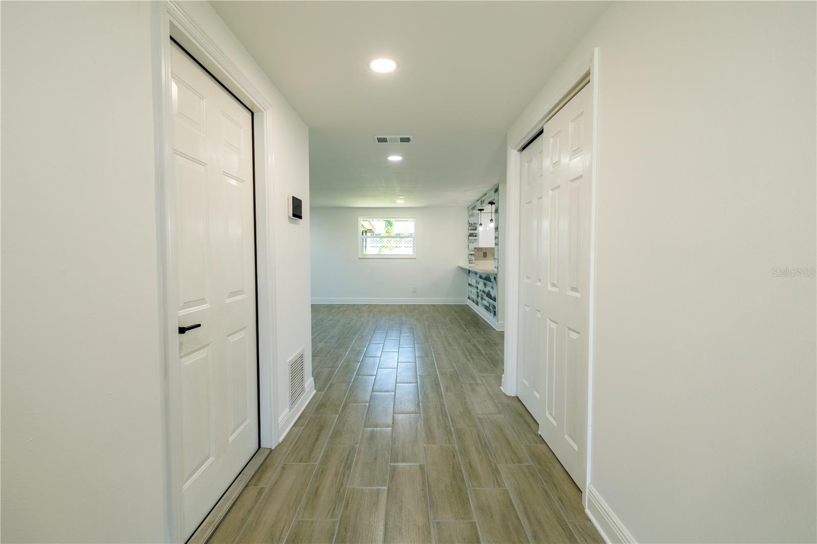 Image 17 of 29 For 621 Gran Kaymen Way