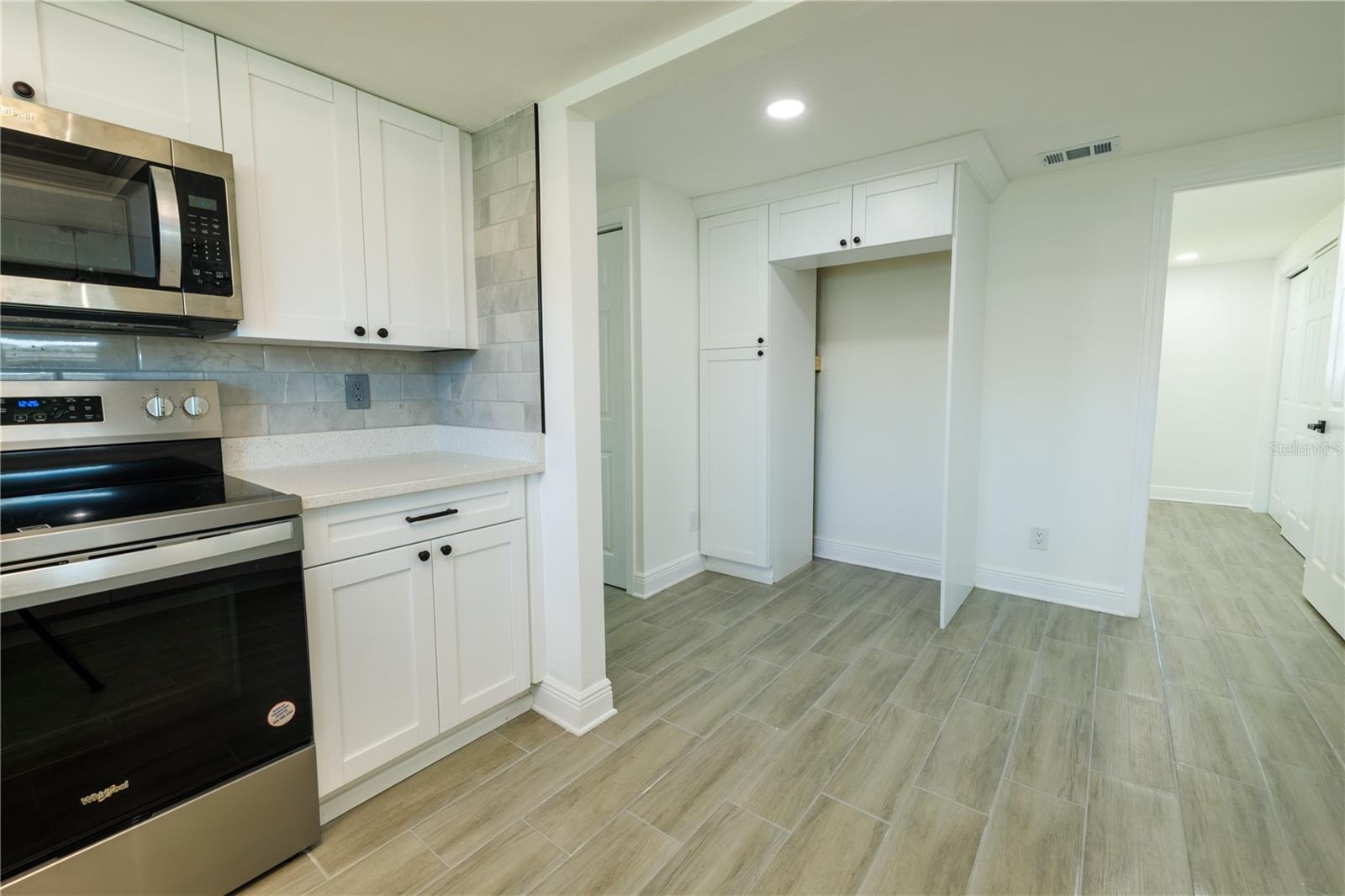 Image 7 of 29 For 621 Gran Kaymen Way
