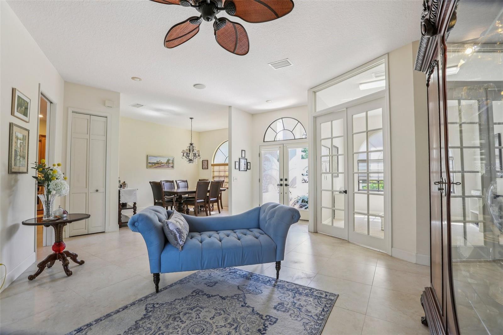Image 19 of 84 For 10113 Bell Creek Drive