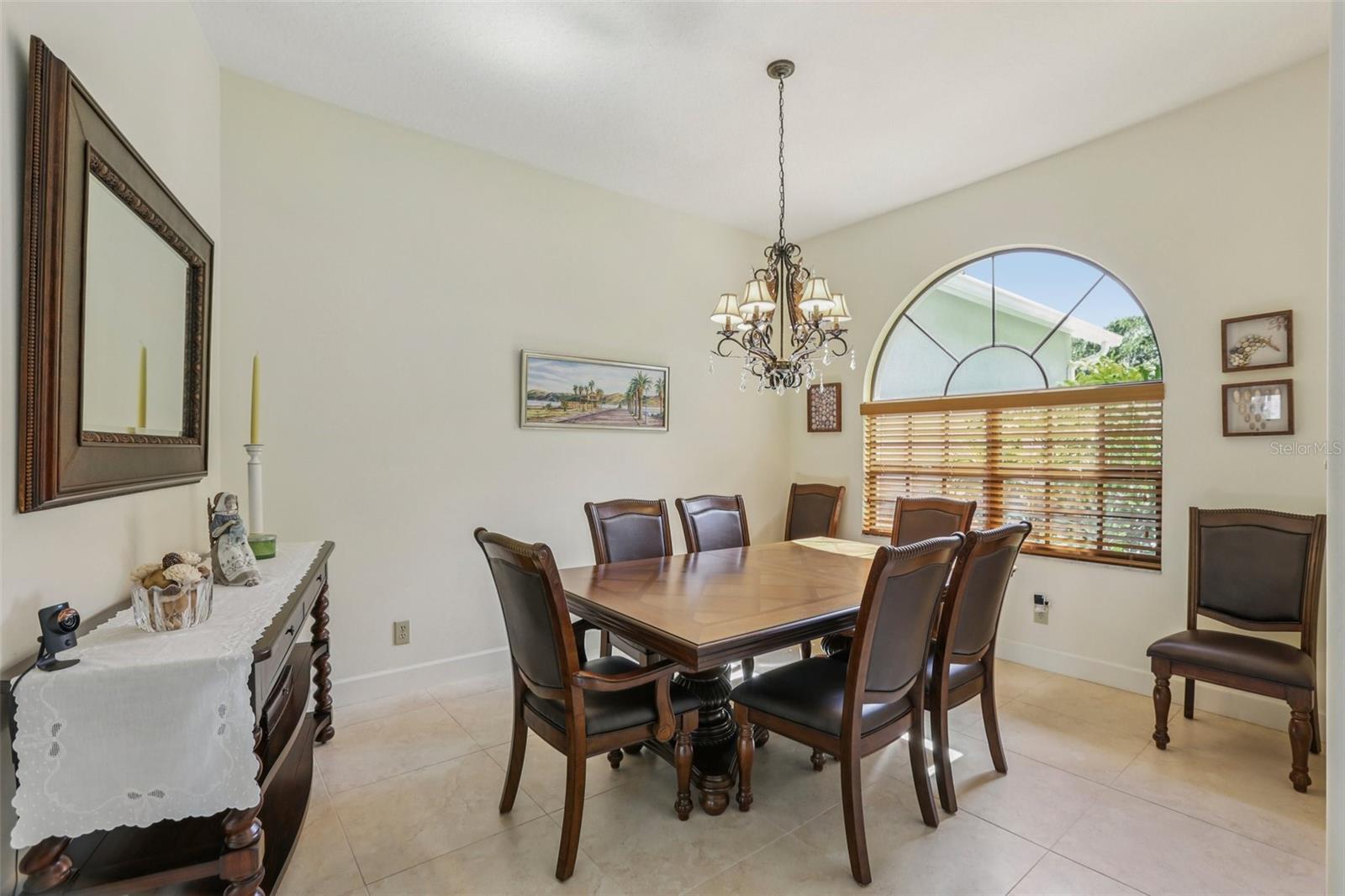Image 22 of 84 For 10113 Bell Creek Drive