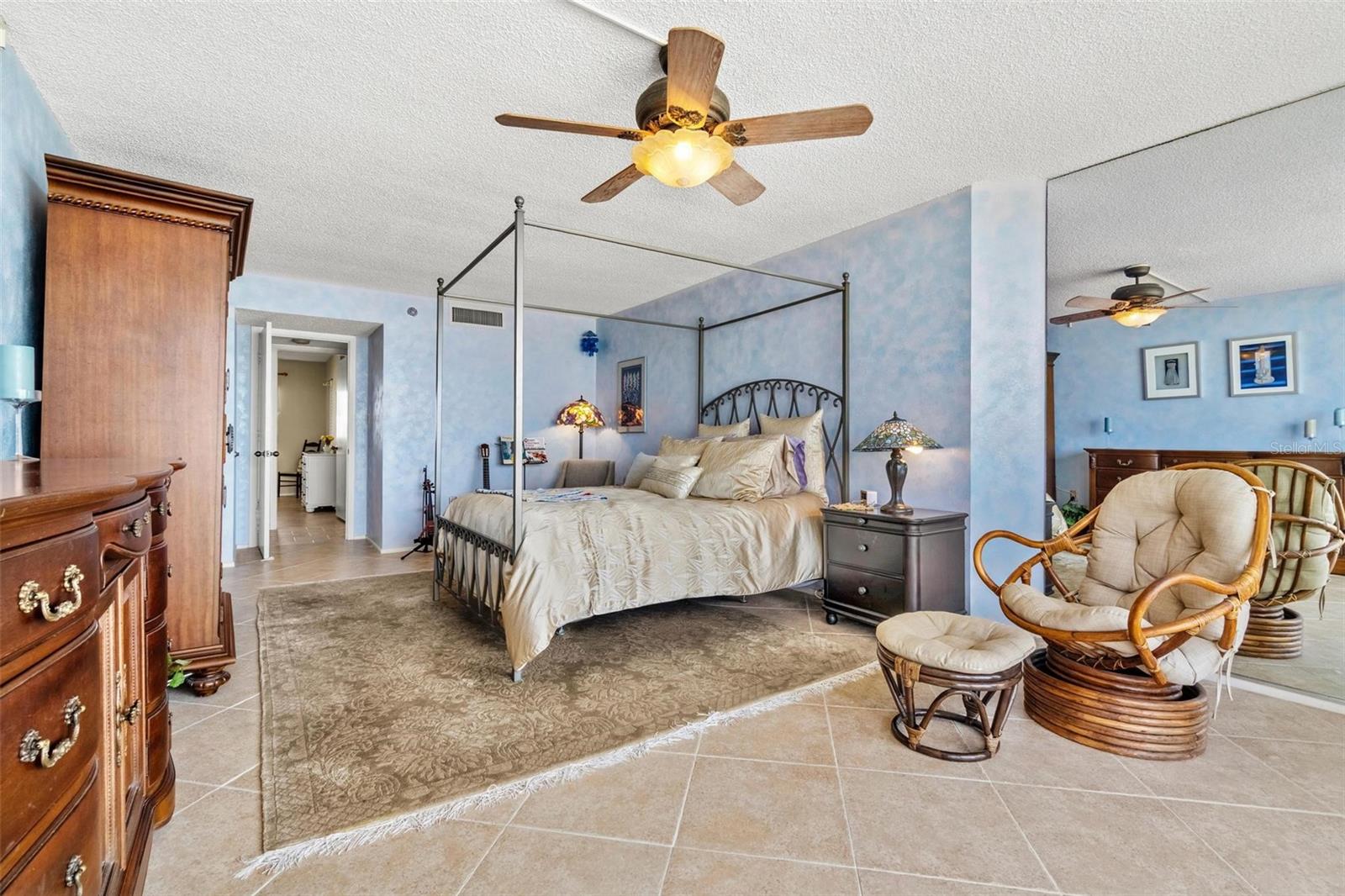 Image 16 of 43 For 1290 Gulf Blvd  702