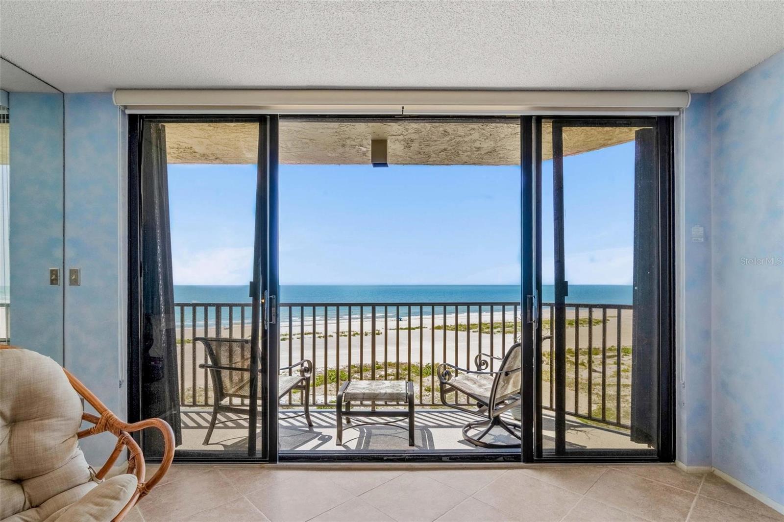 Image 22 of 43 For 1290 Gulf Blvd  702