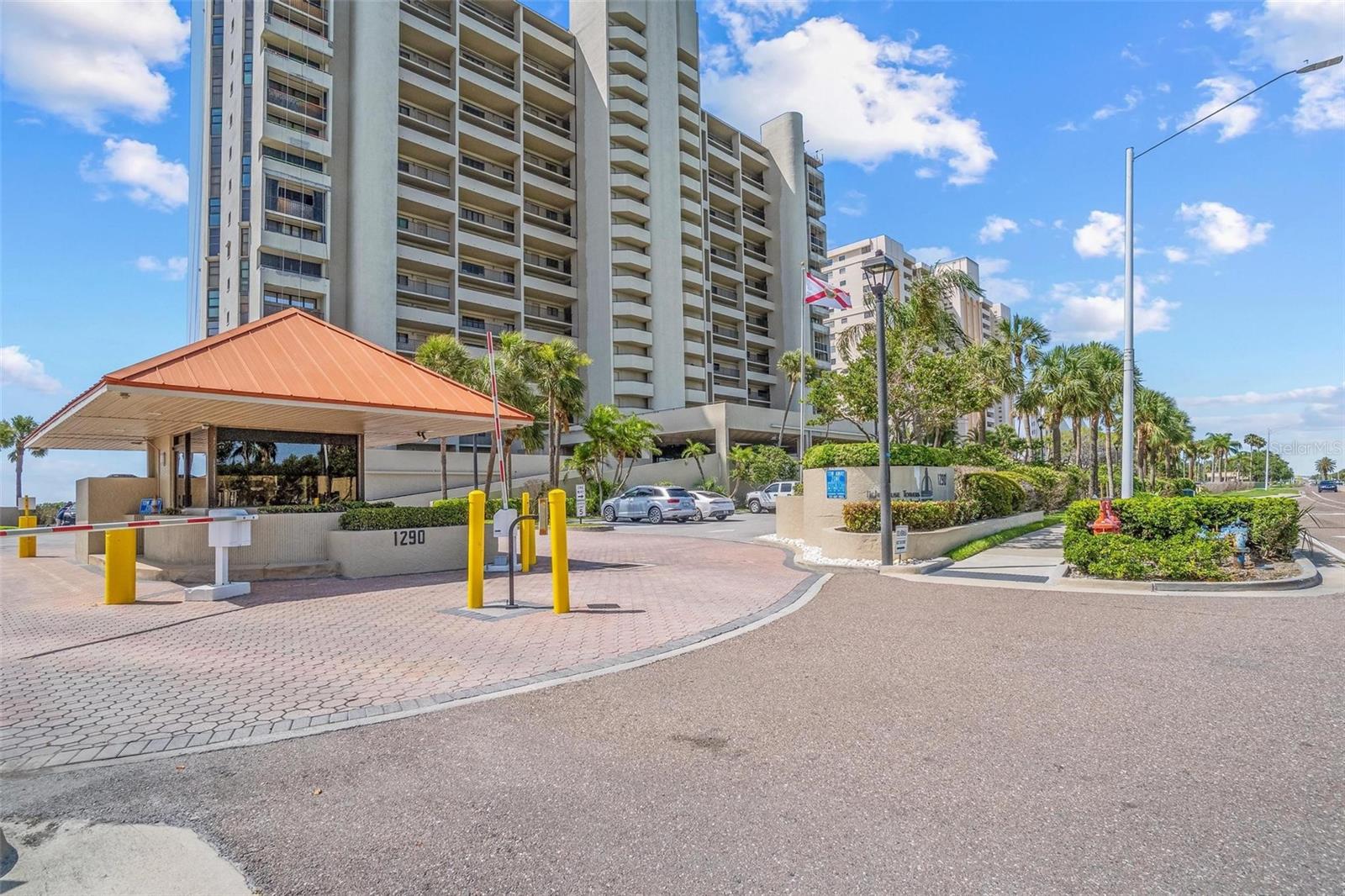 Image 39 of 43 For 1290 Gulf Blvd  702