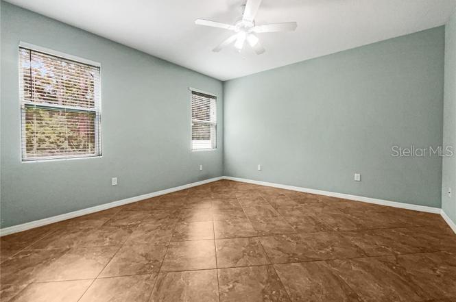 Image 10 of 20 For 2950 North Oriente Avenue Avenue N N-a