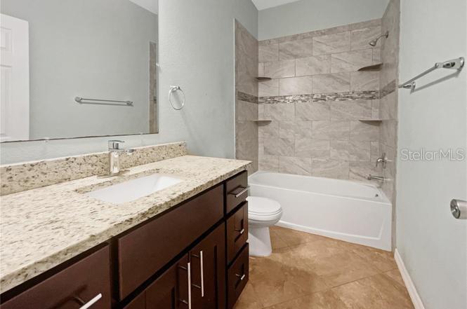 Image 7 of 20 For 2950 North Oriente Avenue Avenue N N-a