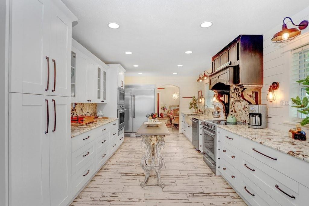 Image 19 of 40 For 8903 Donna Lu Drive