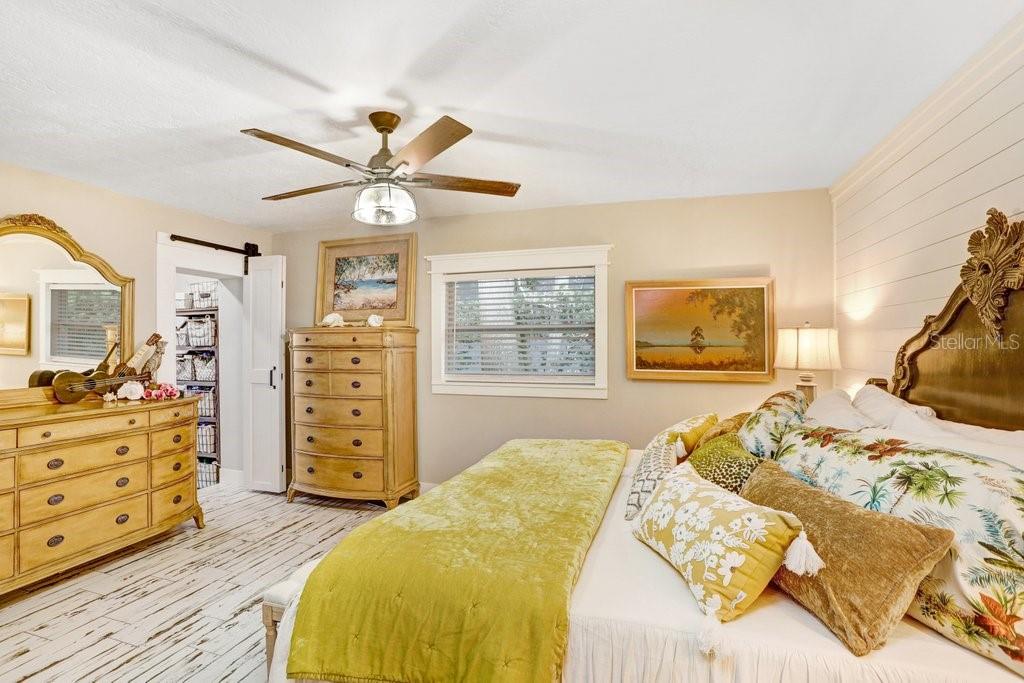 Image 25 of 40 For 8903 Donna Lu Drive