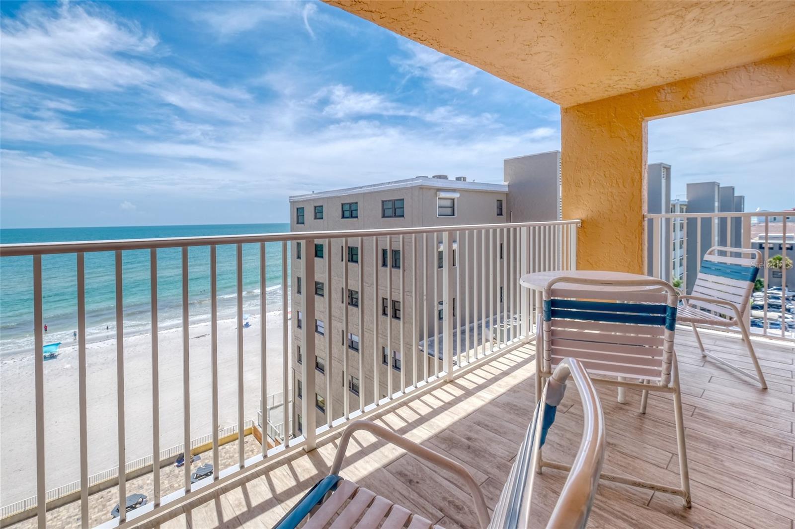 Image 10 of 49 For 18610 Gulf Boulevard 607