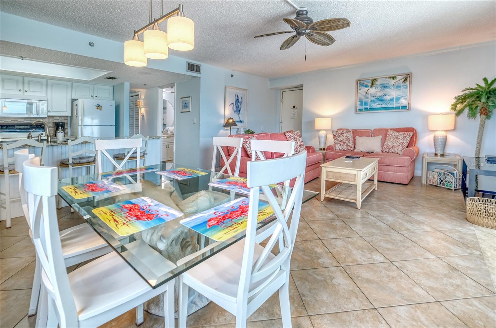 Image 14 of 49 For 18610 Gulf Boulevard 607