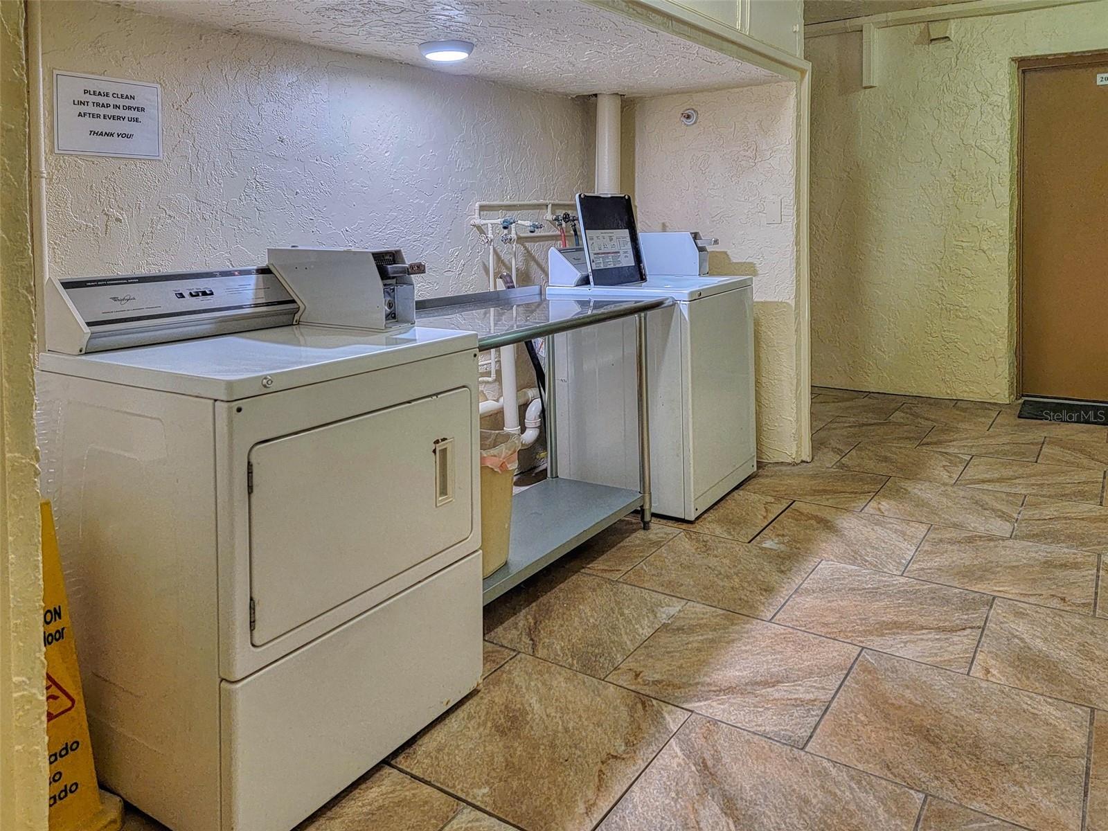Image 30 of 49 For 18610 Gulf Boulevard 607