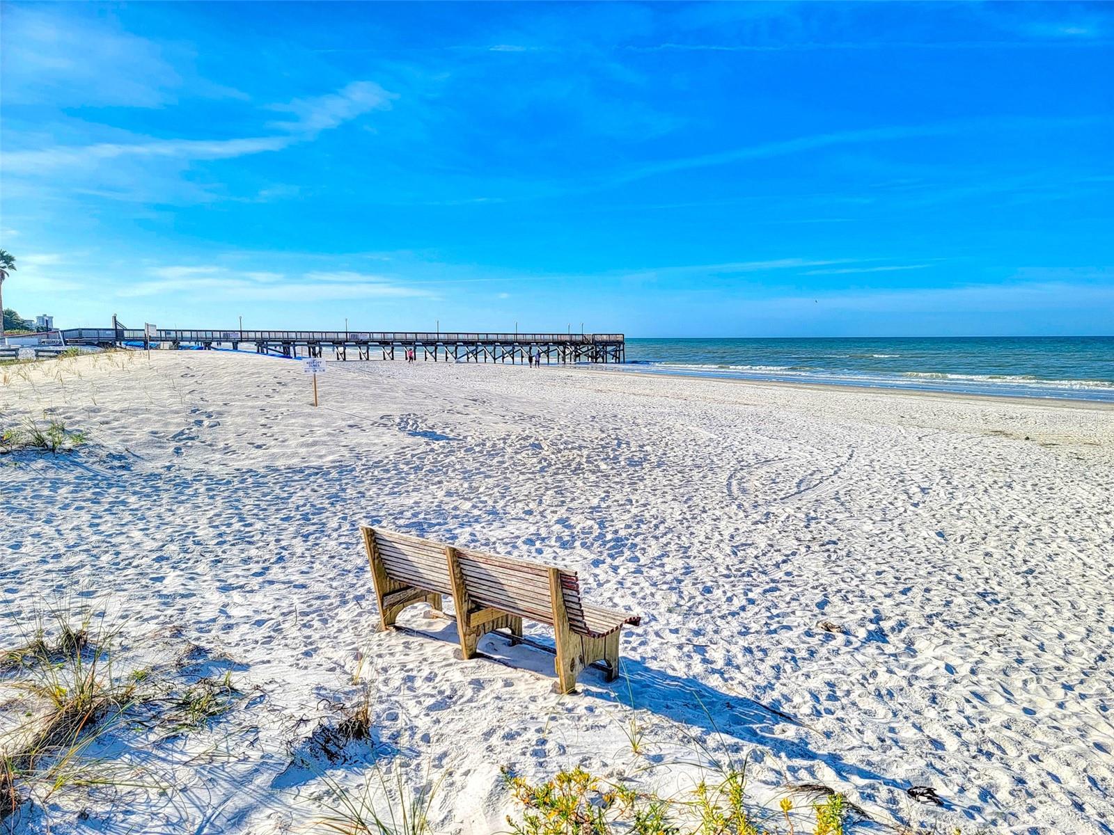 Image 35 of 49 For 18610 Gulf Boulevard 607