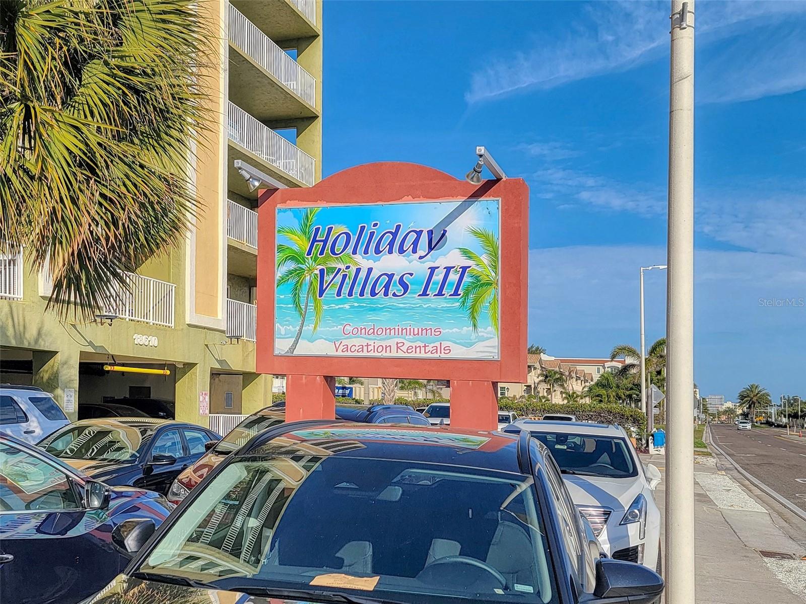 Image 38 of 49 For 18610 Gulf Boulevard 607