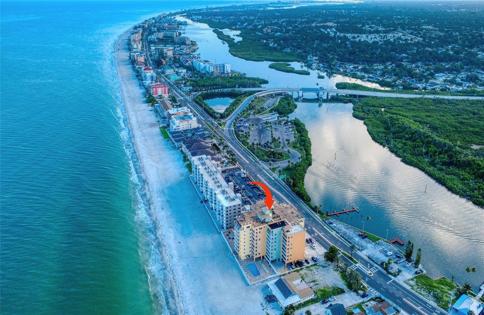 Image 43 of 49 For 18610 Gulf Boulevard 607