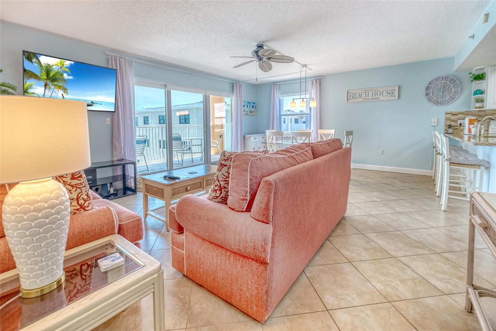 Image 5 of 49 For 18610 Gulf Boulevard 607