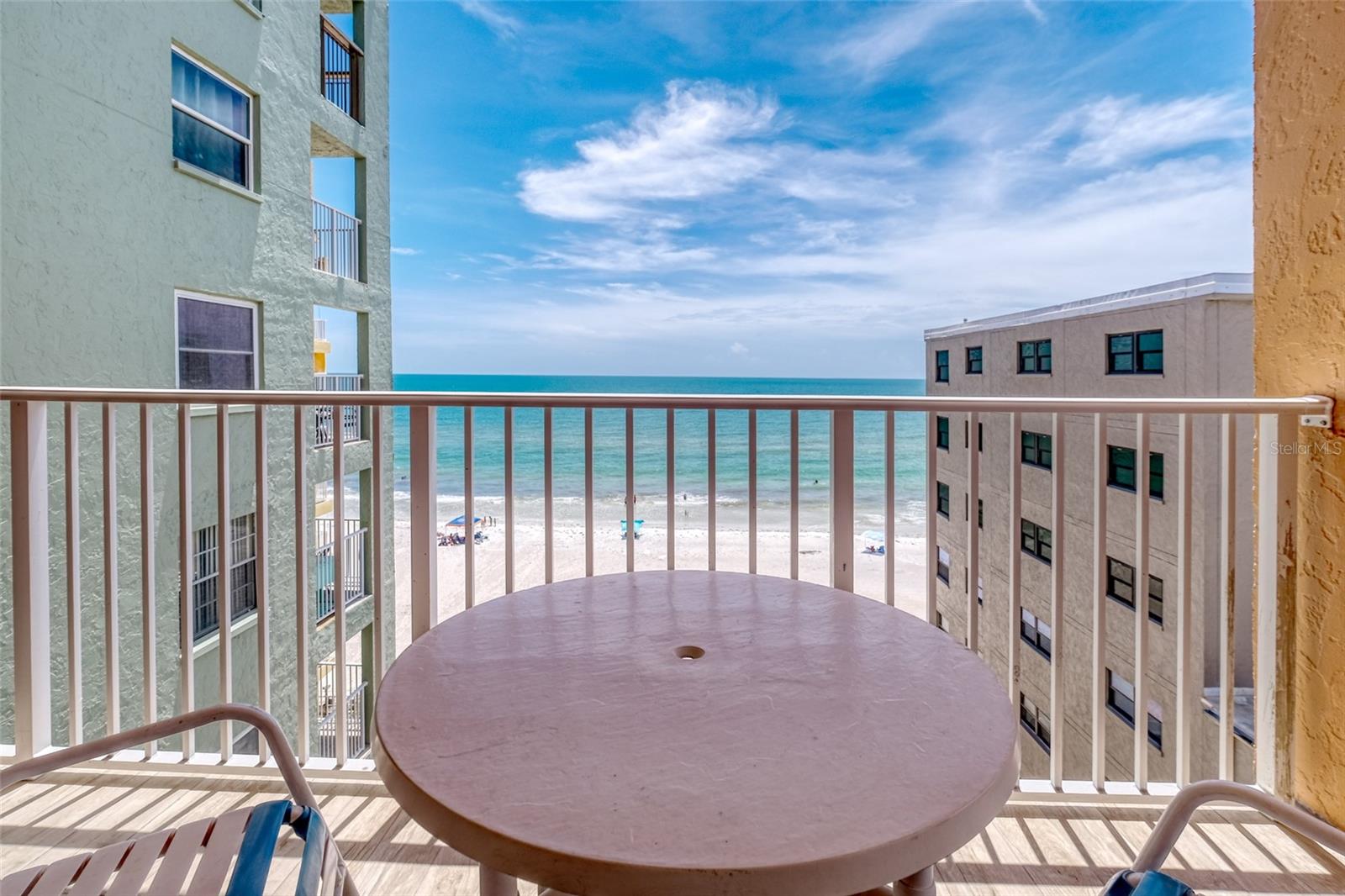 Image 9 of 49 For 18610 Gulf Boulevard 607