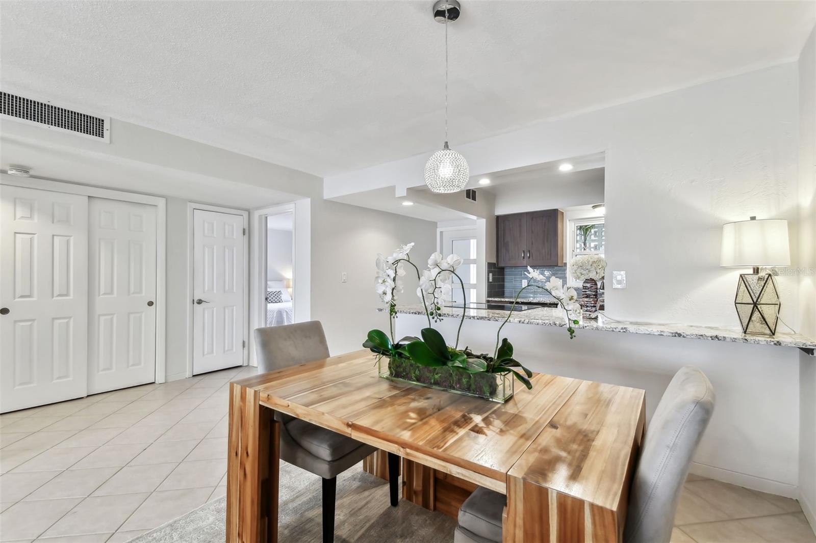 Image 10 of 28 For 800 Madonna Boulevard 2