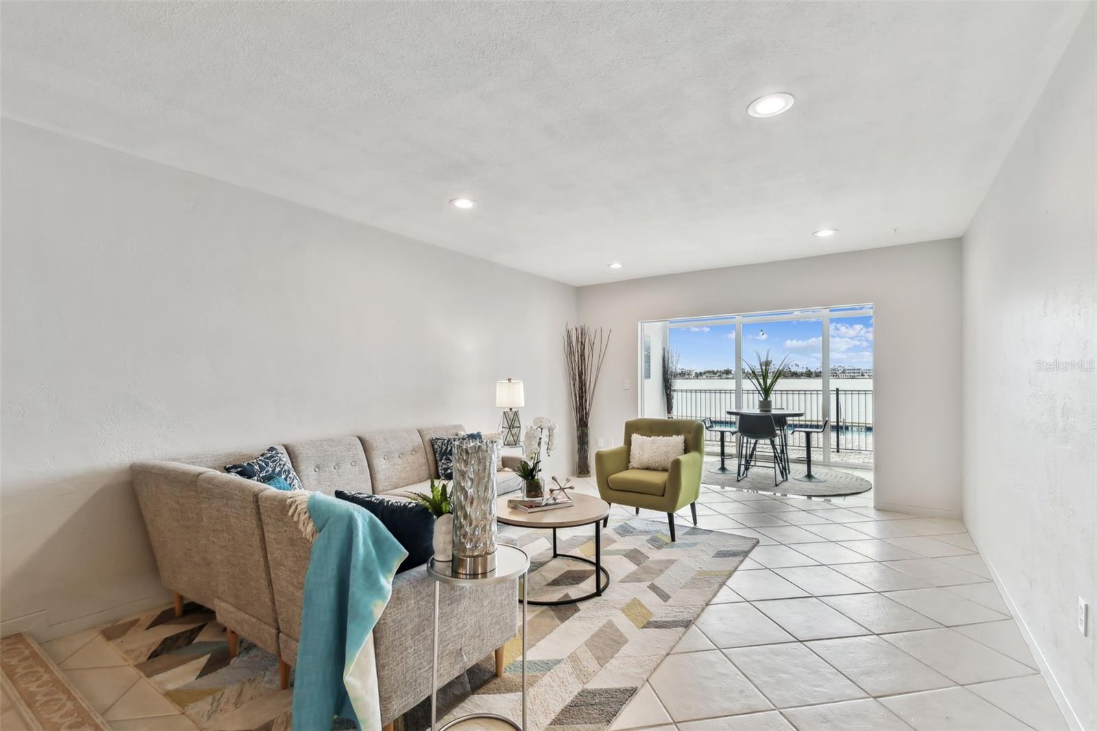 Image 12 of 28 For 800 Madonna Boulevard 2