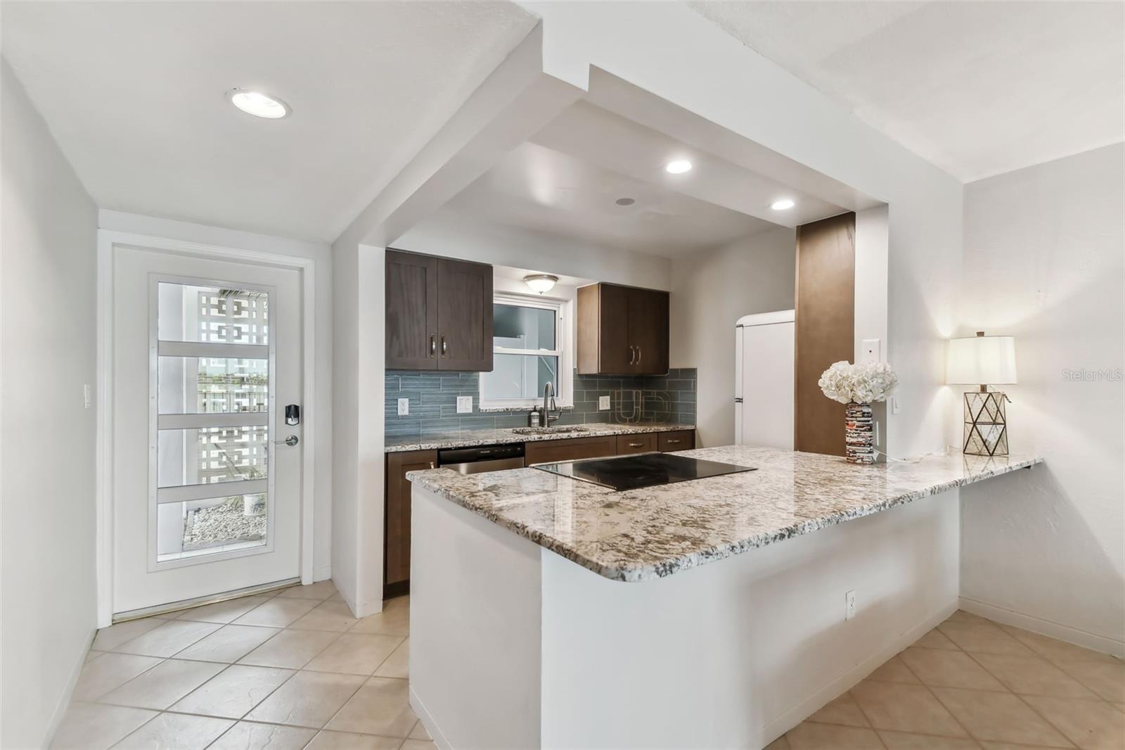 Image 13 of 28 For 800 Madonna Boulevard 2