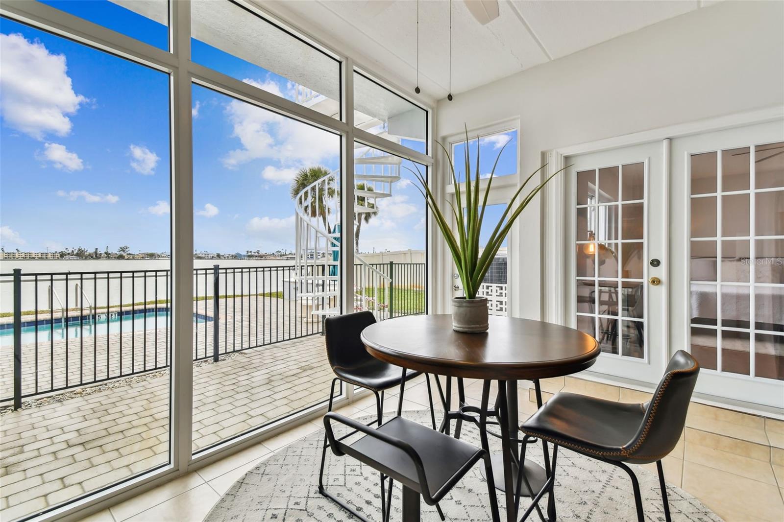 Image 18 of 28 For 800 Madonna Boulevard 2