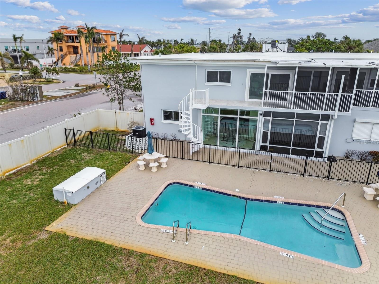 Image 3 of 28 For 800 Madonna Boulevard 2