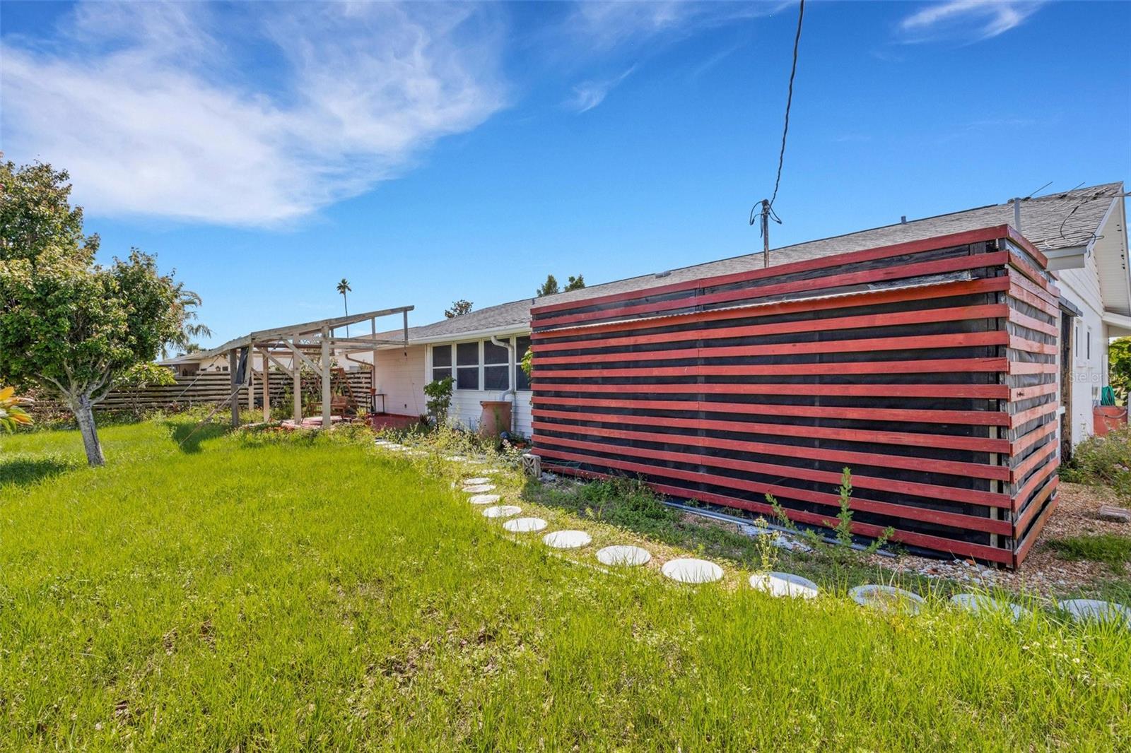 Image 40 of 48 For 638 La Jolla Avenue