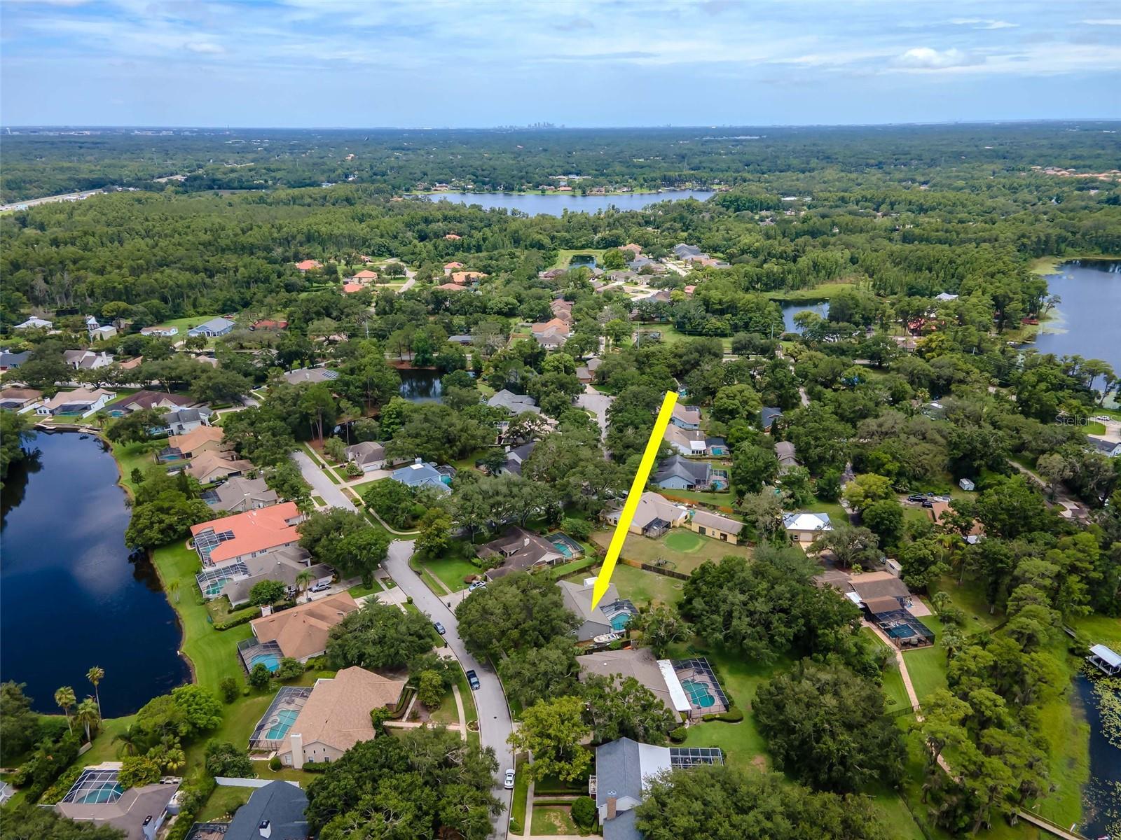 Image 5 of 64 For 18004 Clear Lake Drive