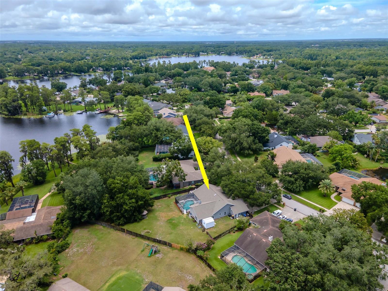 Image 61 of 64 For 18004 Clear Lake Drive
