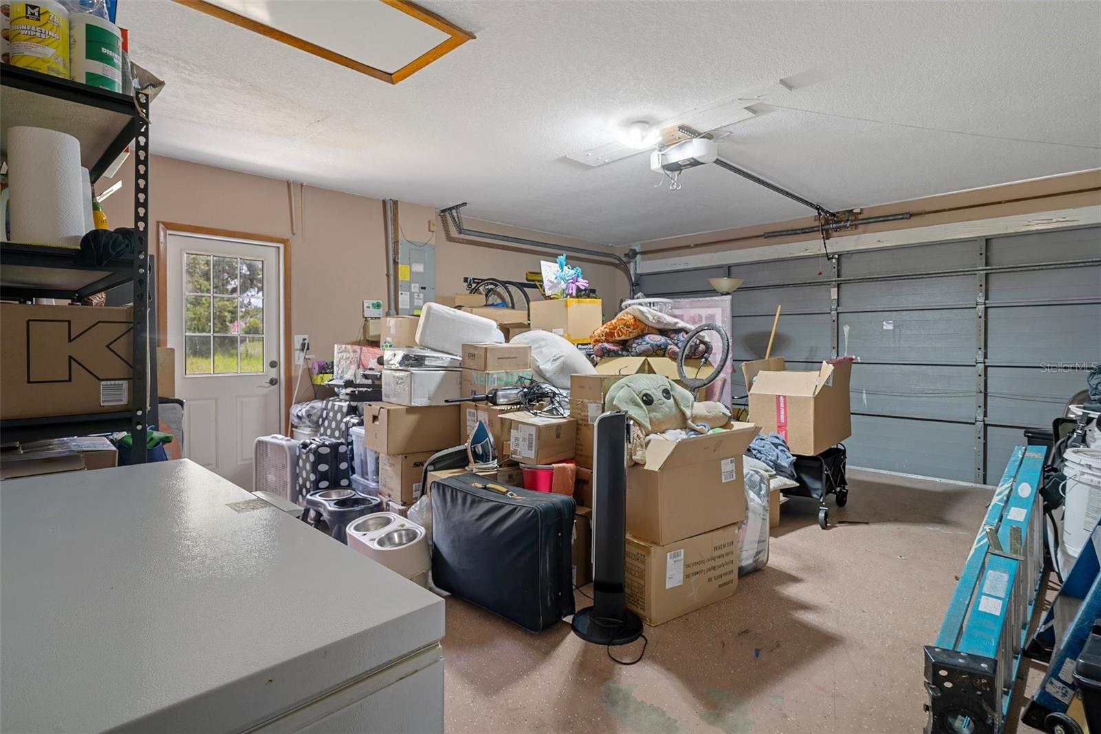 Listing photo id 68 for 204 Oak Lake Drive