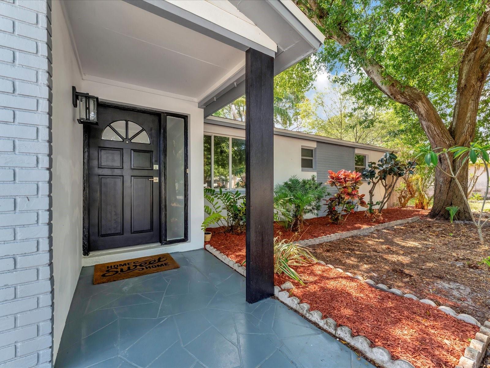 Image 3 of 20 For 1135 17th Avenue Sw