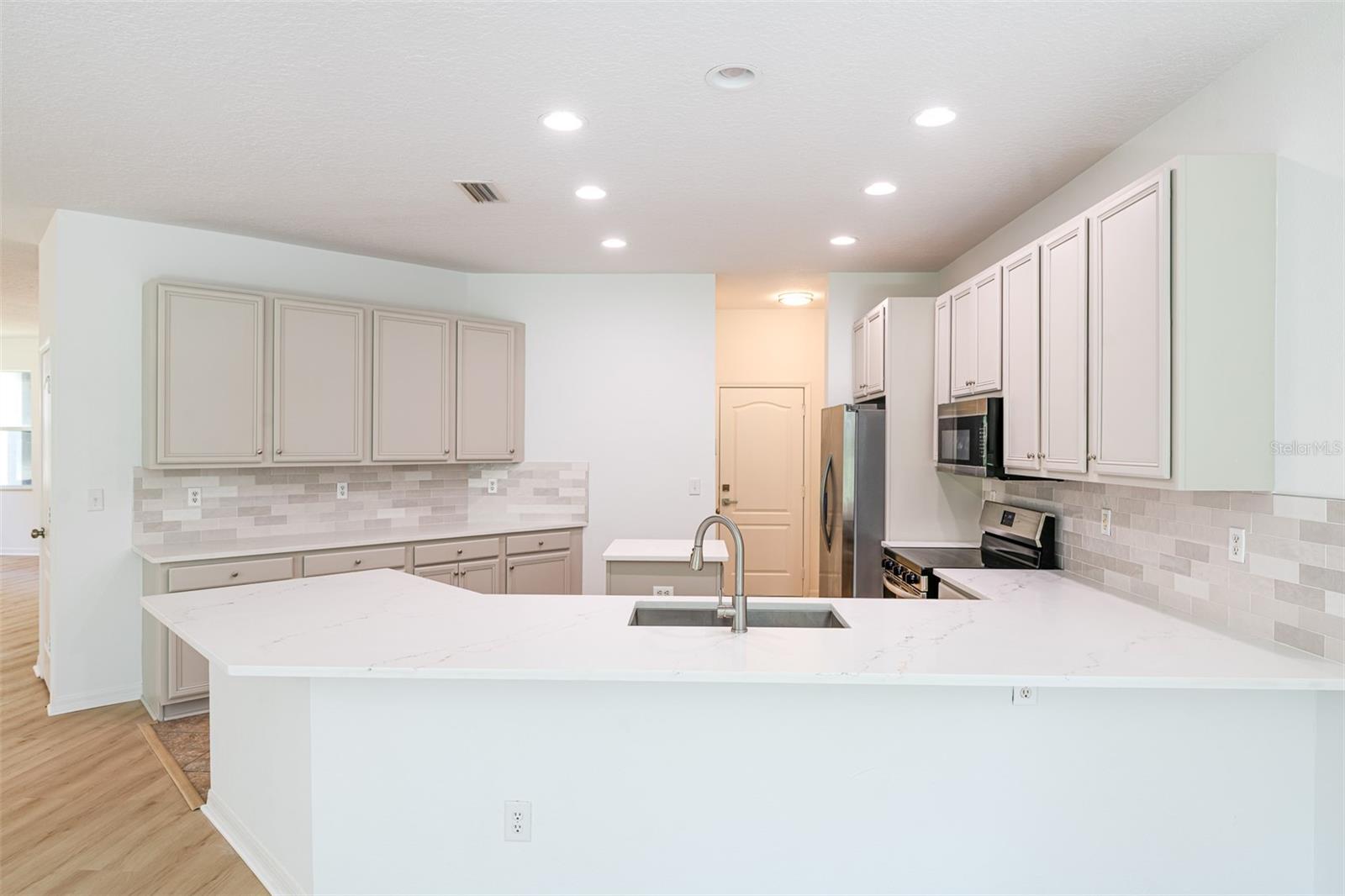 Image 11 of 44 For 10605 Marsanne Place