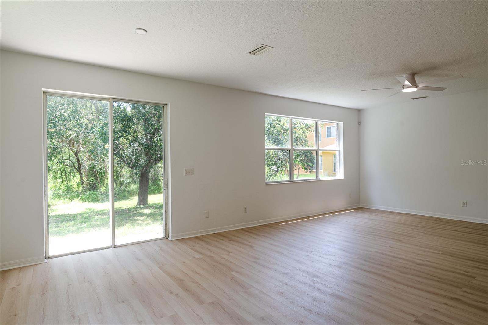 Image 22 of 44 For 10605 Marsanne Place