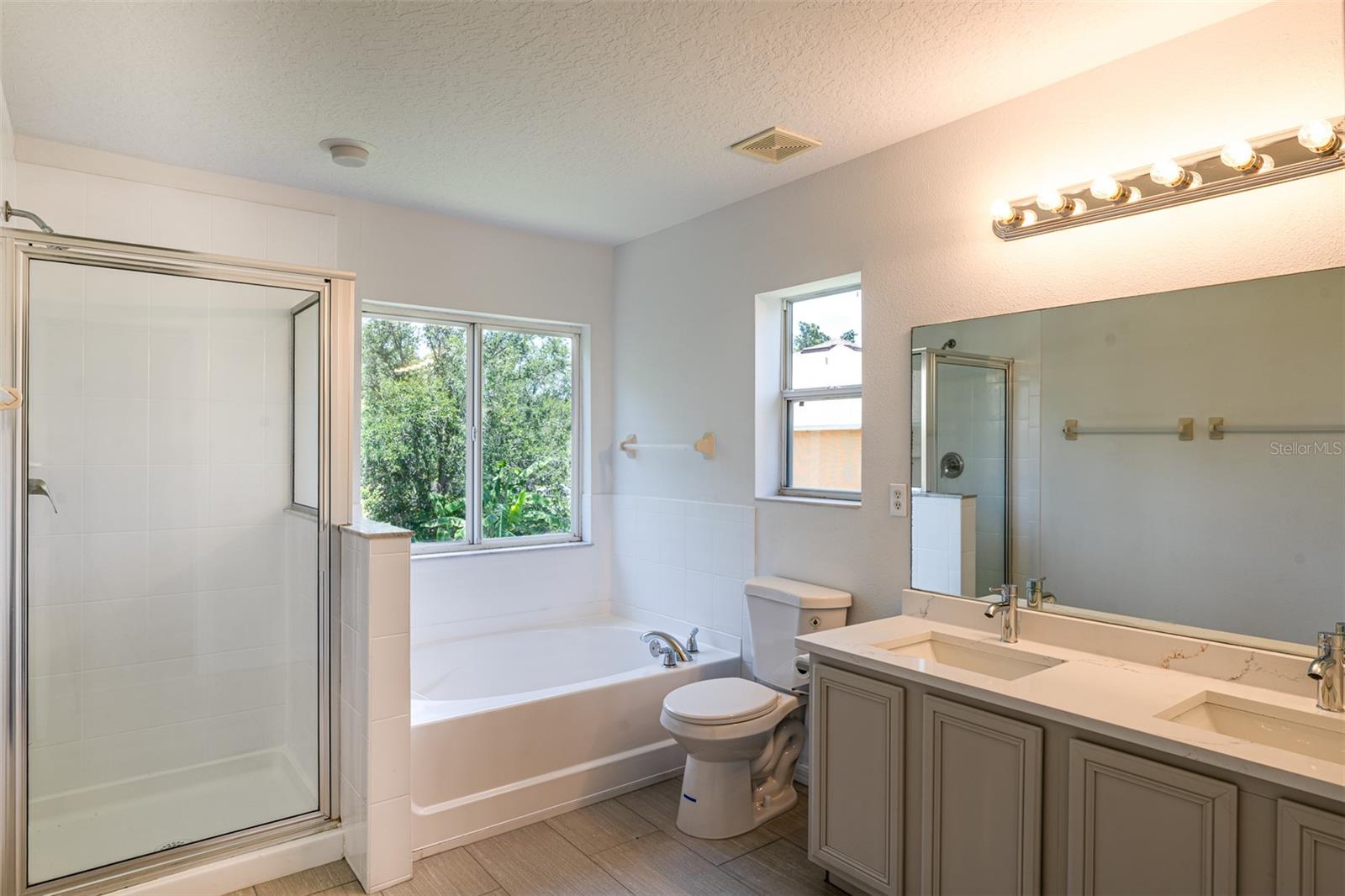 Image 33 of 44 For 10605 Marsanne Place