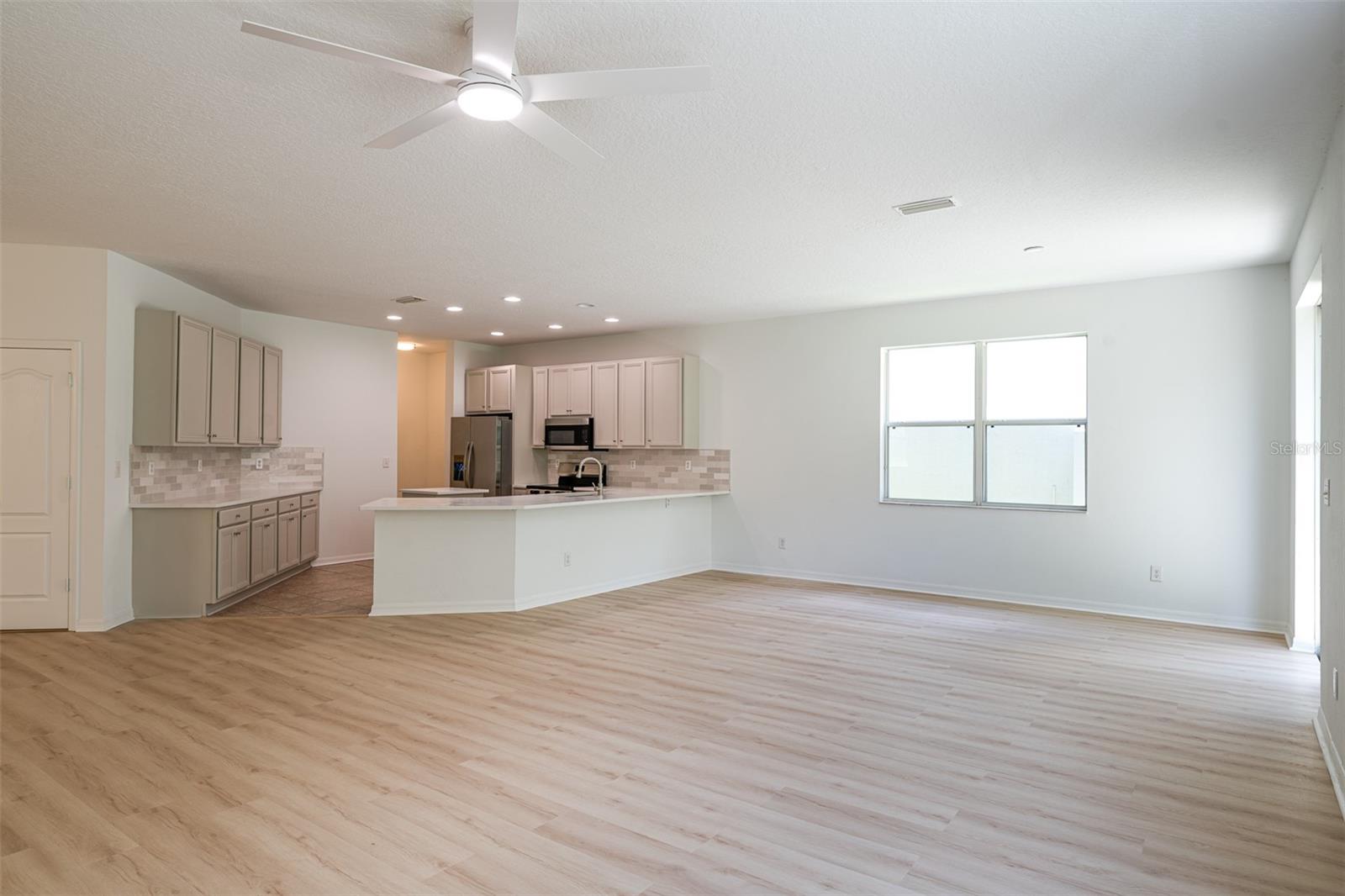 Image 8 of 44 For 10605 Marsanne Place