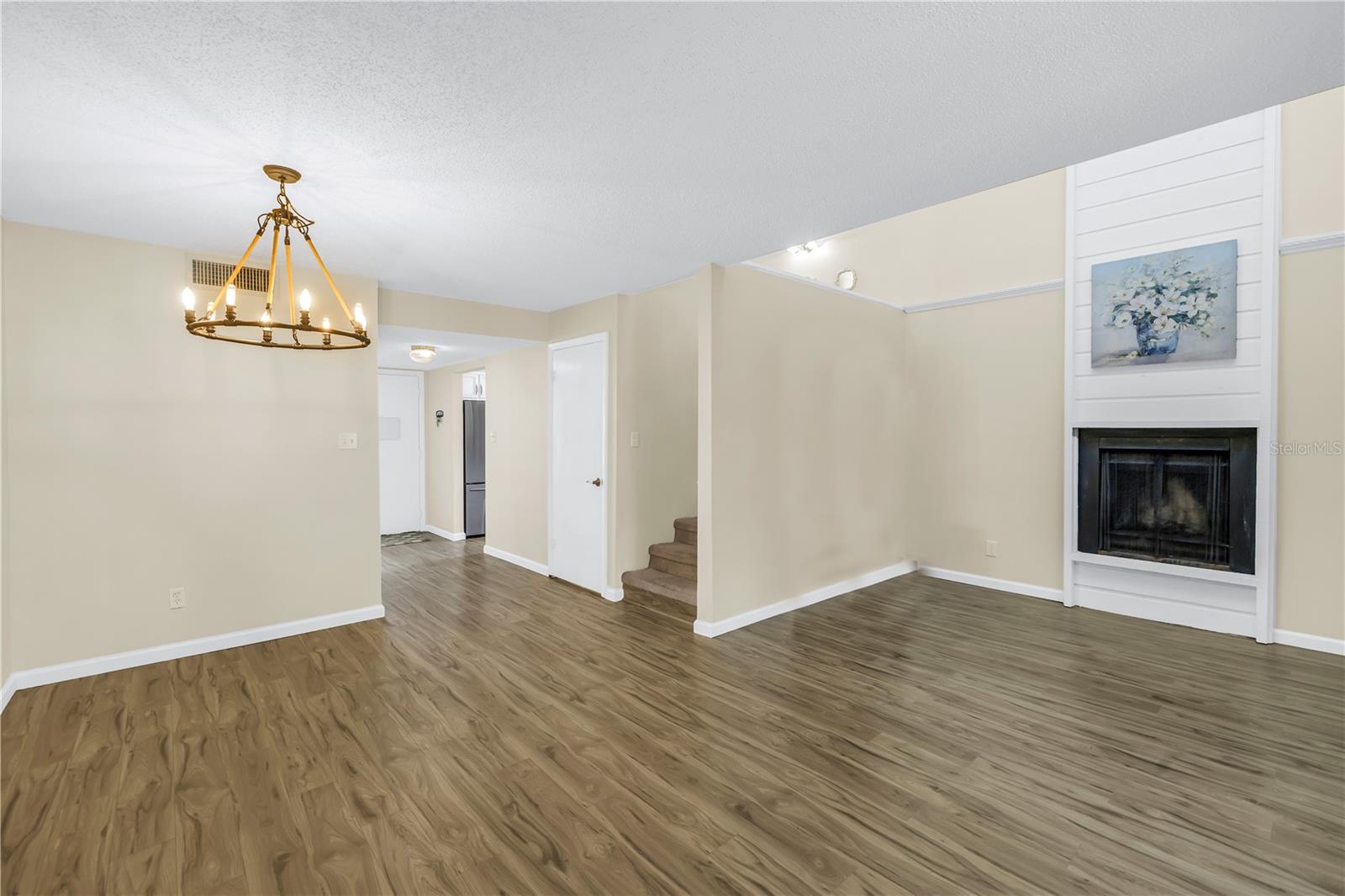 Image 14 of 69 For 4202 Harbor House Drive 24