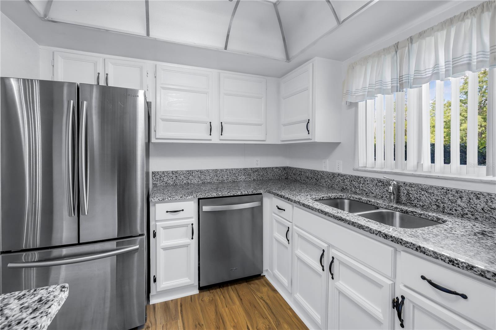 Image 7 of 69 For 4202 Harbor House Drive 24
