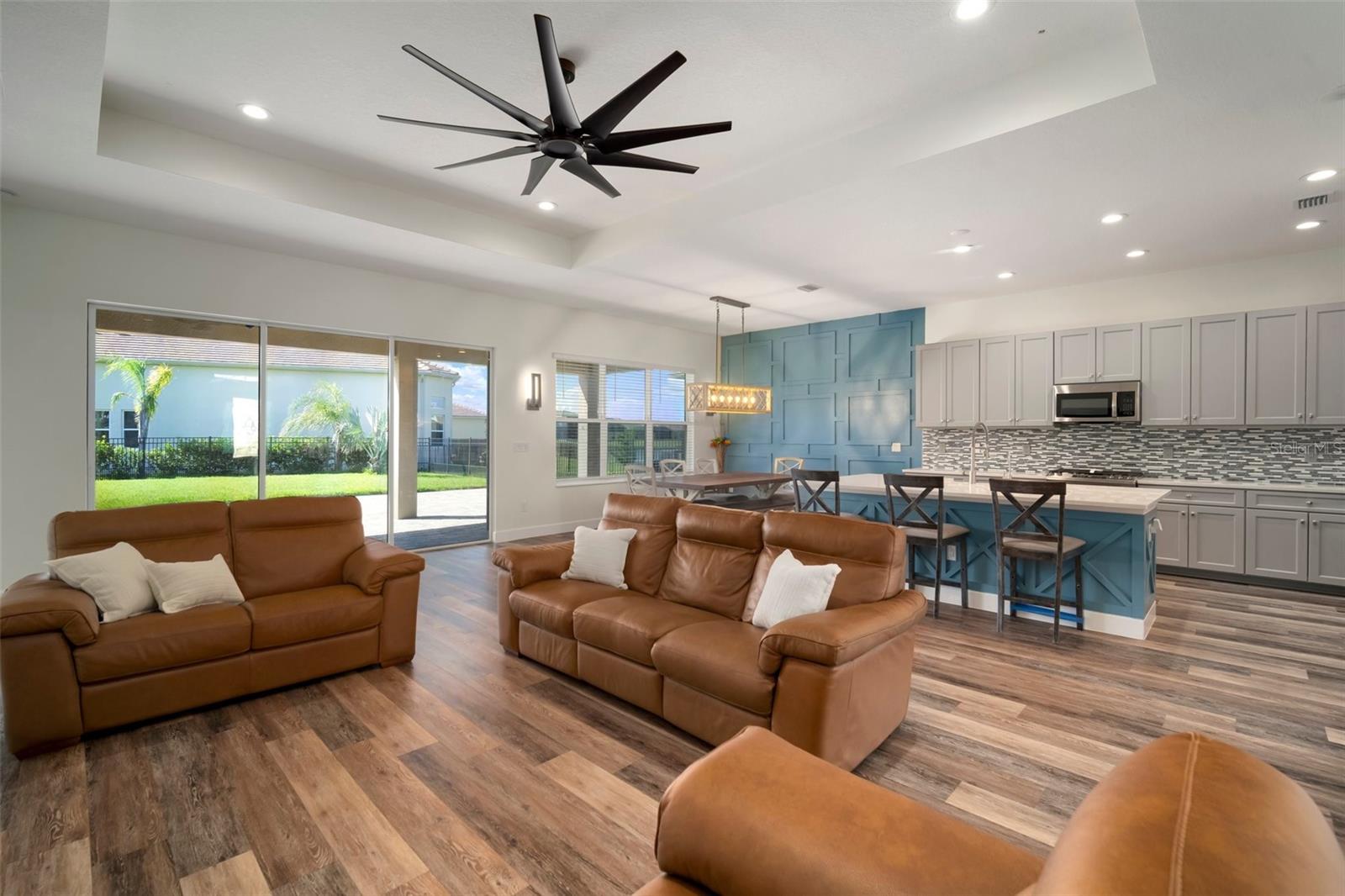Image 10 of 75 For 3326 Acacia Bay Avenue