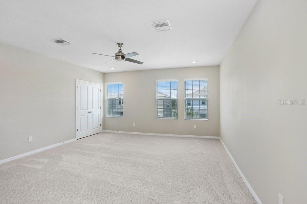 Image 36 of 50 For 5430 Thistle Field Court