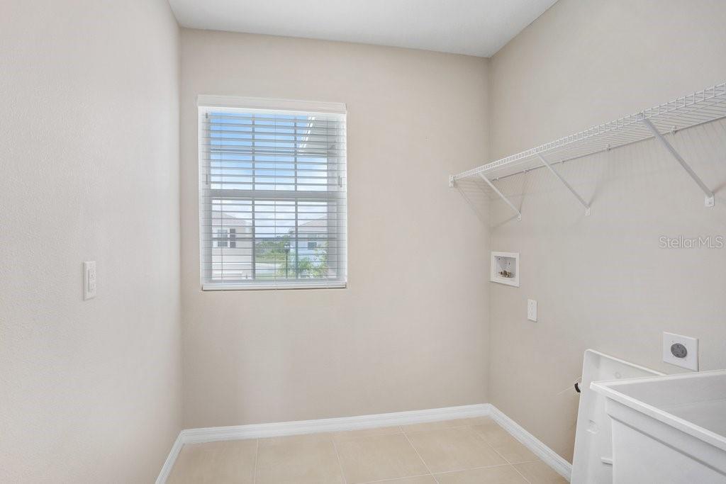 Image 43 of 50 For 5430 Thistle Field Court