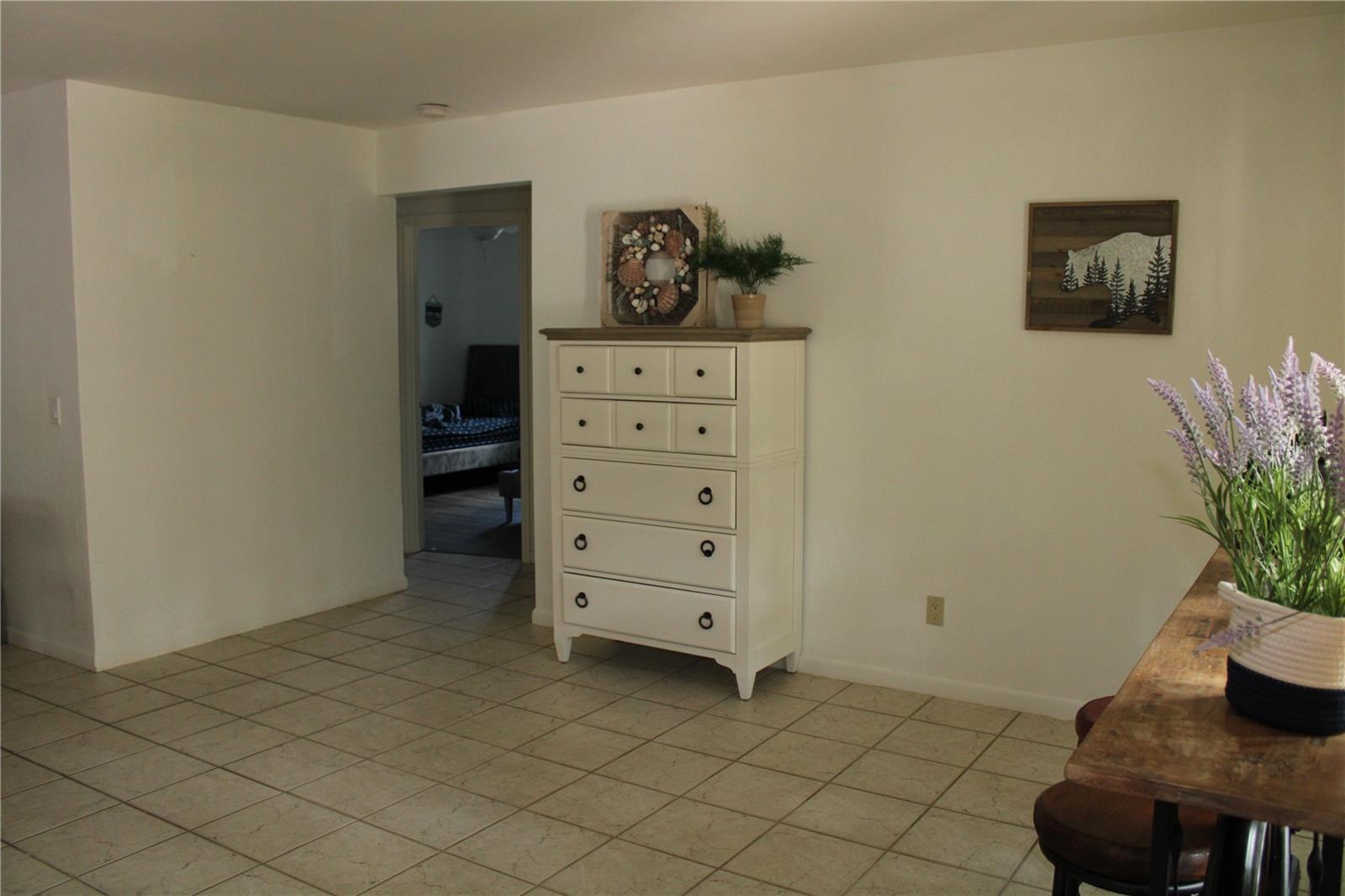 Image 5 of 32 For 12794 Palm Drive