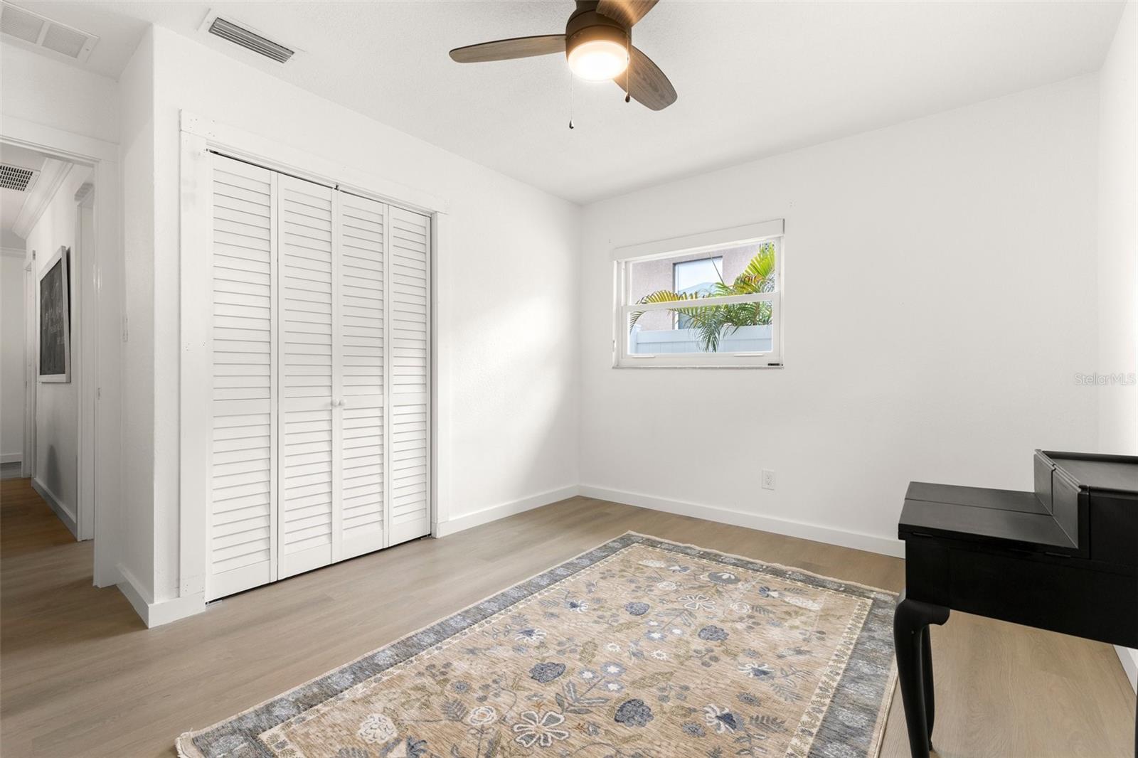 Image 23 of 29 For 4709 Fair Oaks Avenue