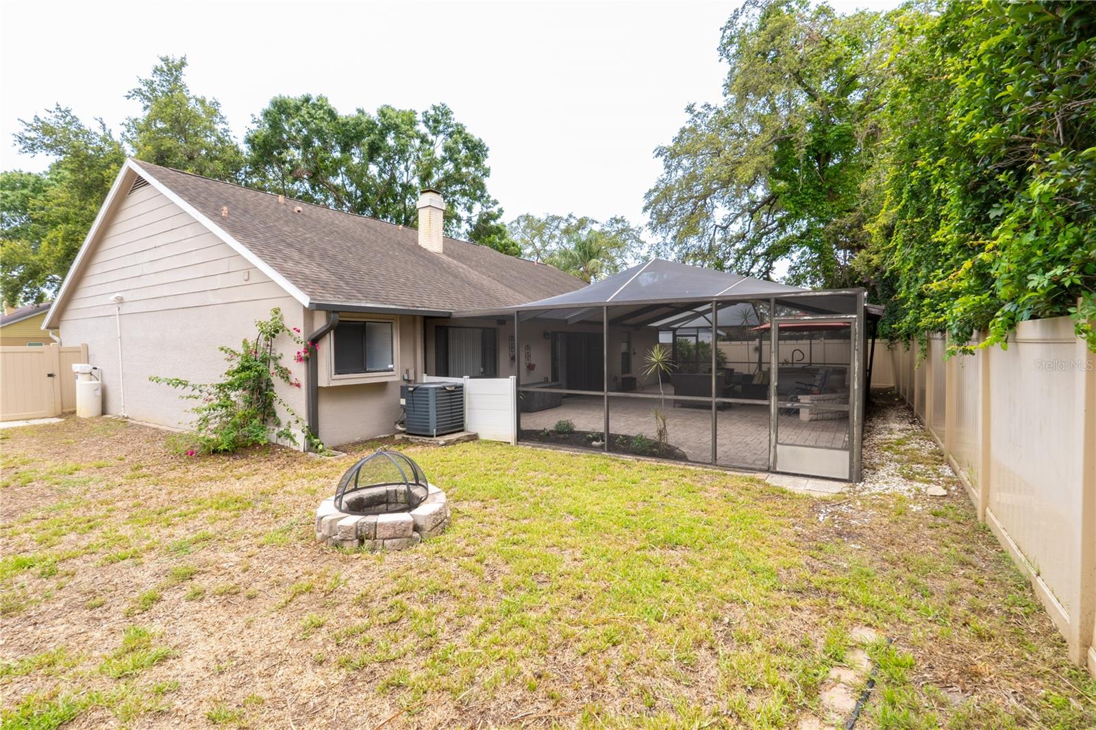 Image 11 of 32 For 15028 Redcliff Drive