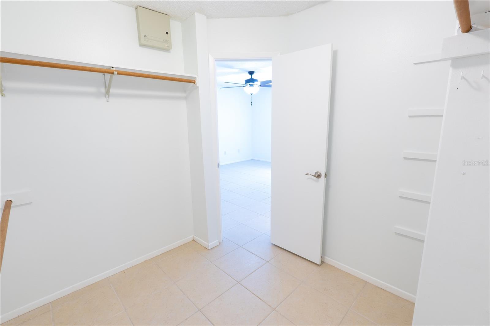 Image 23 of 32 For 15028 Redcliff Drive