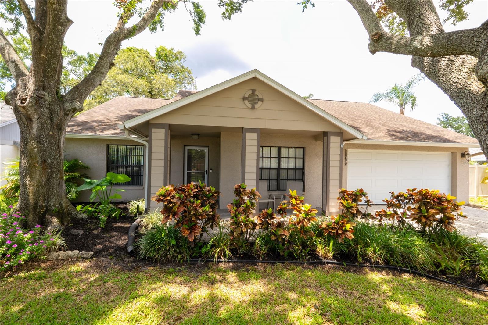 Image 4 of 32 For 15028 Redcliff Drive