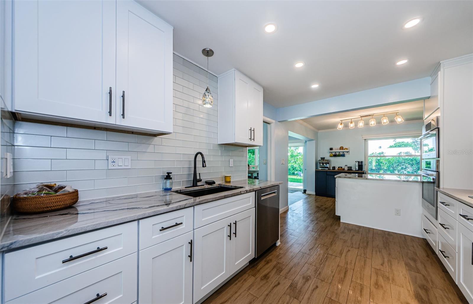 Image 10 of 35 For 14534 Yacht Club Boulevard