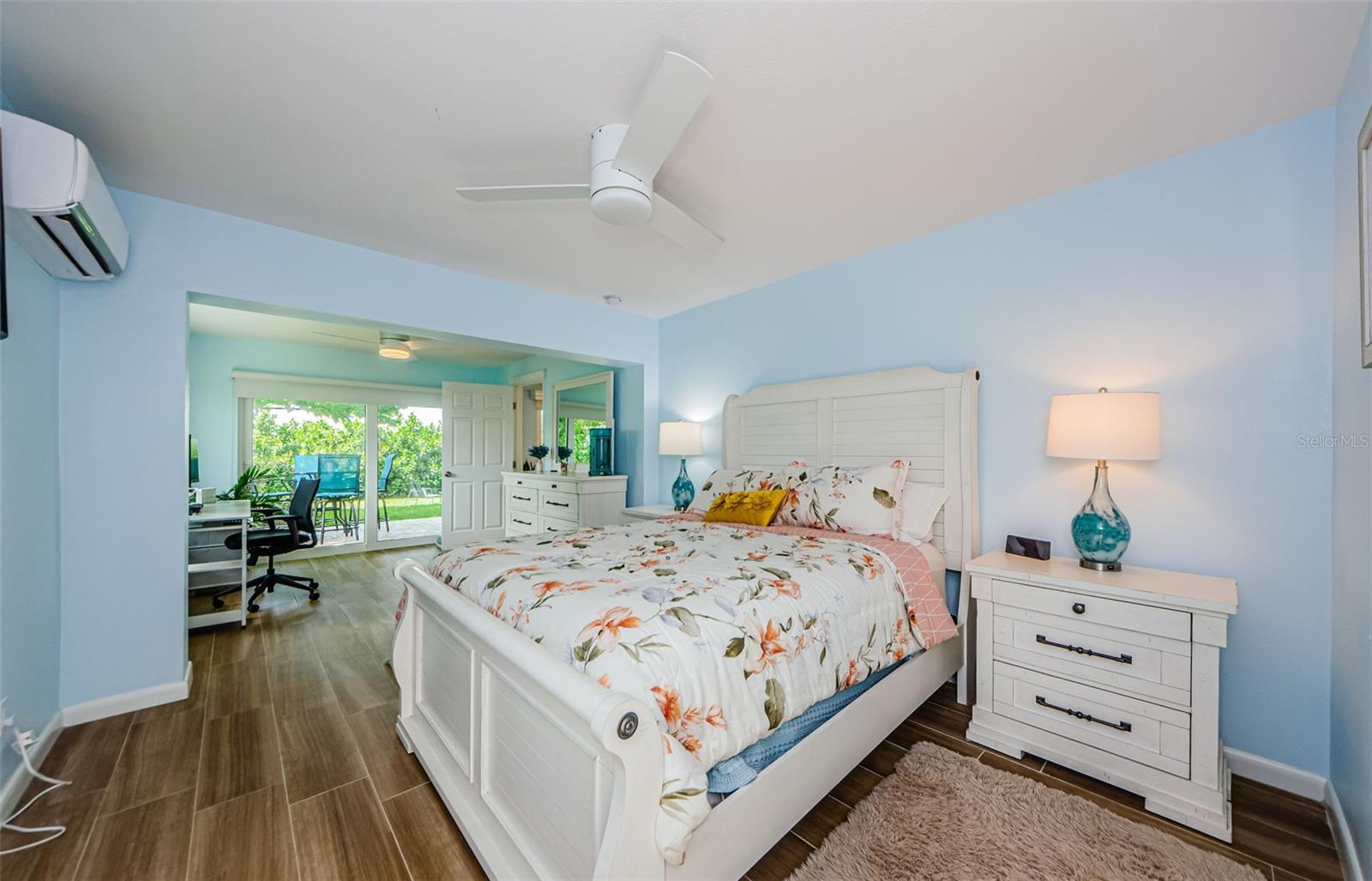 Image 15 of 35 For 14534 Yacht Club Boulevard